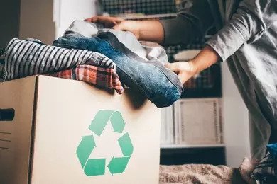 Clothes to recycling